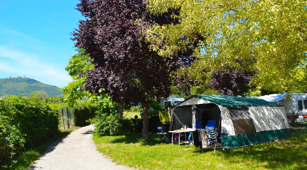 Camping Les Trois Chateaux Hotel Eguisheim Kültér fotó